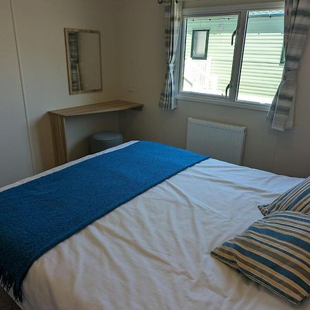Lovely Bright Modern Caravan Swanage On Peaceful And Tranquil Holiday Park エクステリア 写真