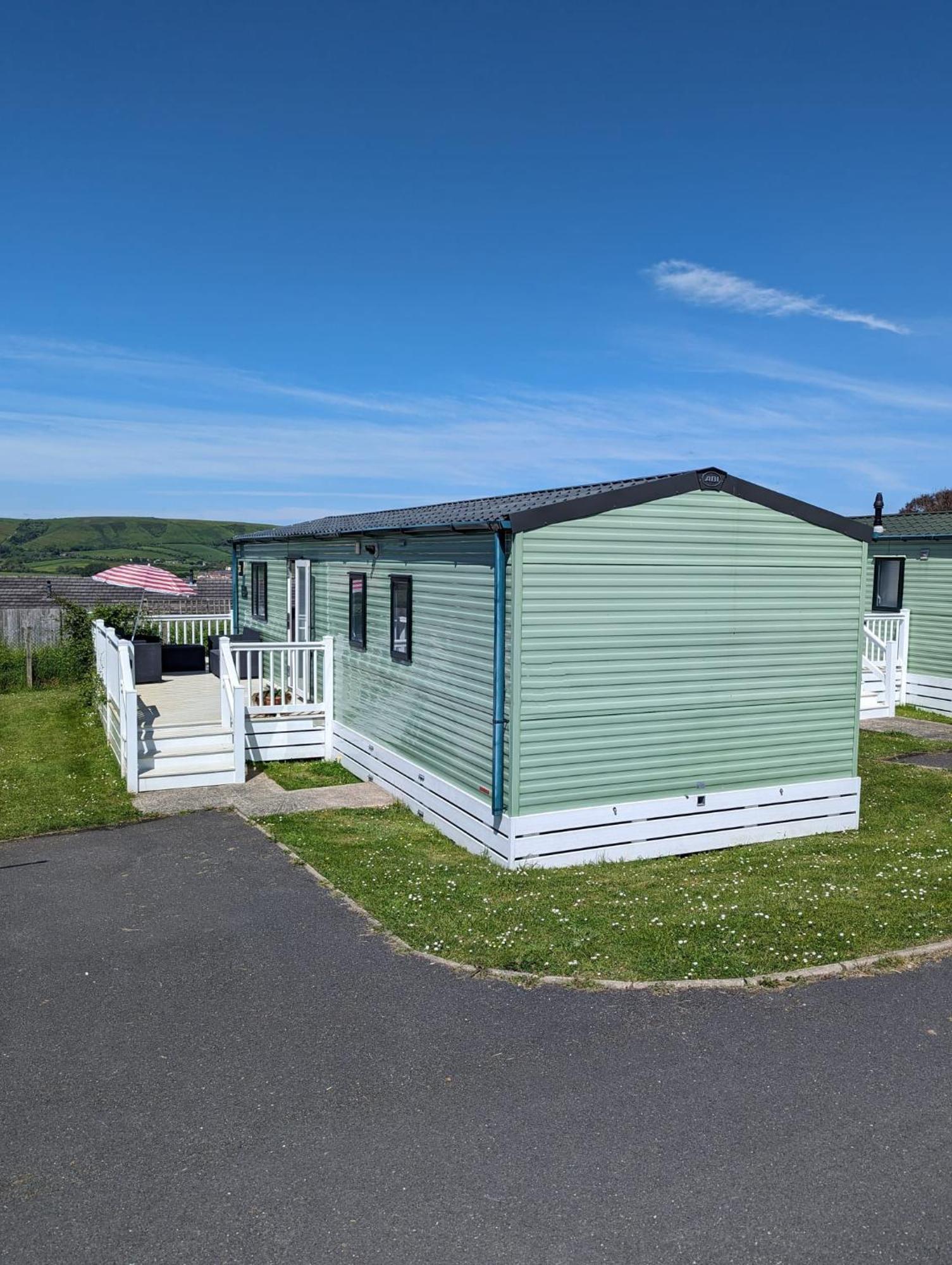 Lovely Bright Modern Caravan Swanage On Peaceful And Tranquil Holiday Park エクステリア 写真